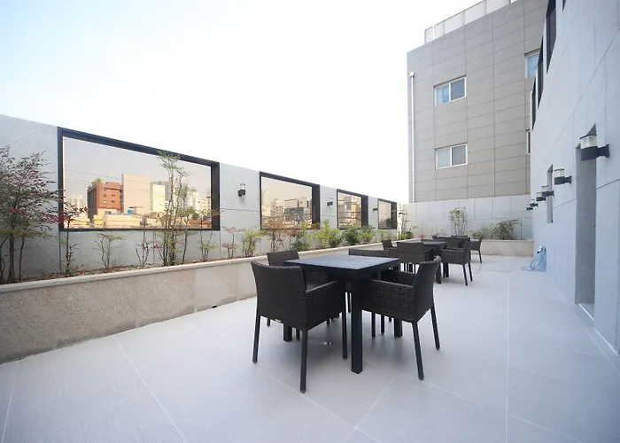 Beomil Brown Dot Hotel Busan