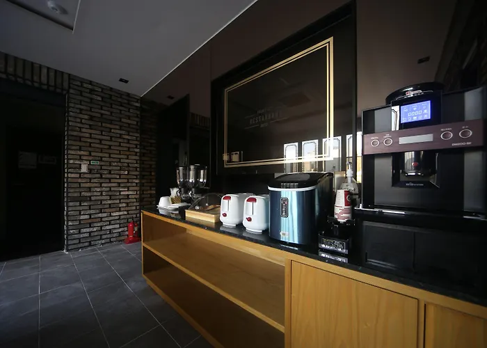 Beomil Brown Dot 2* Busan