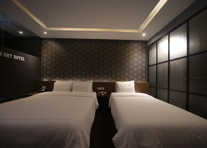 Hotel Beomil Brown Dot 2*