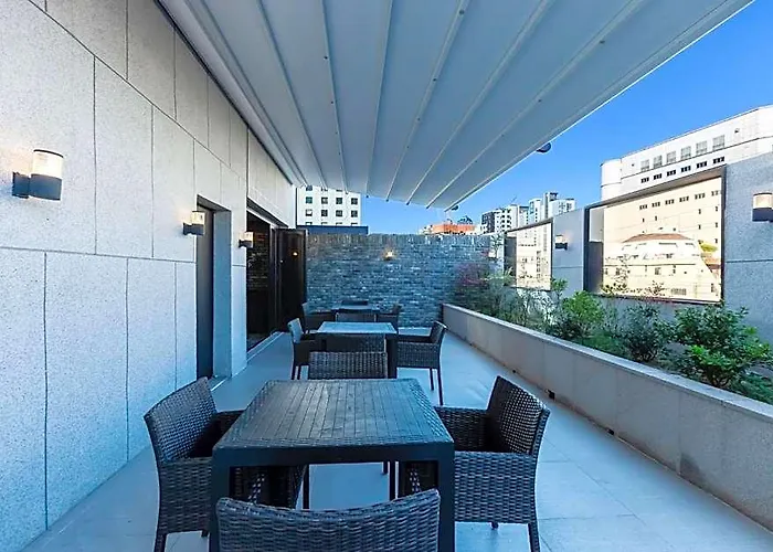 Hotel Beomil Brown Dot 2*