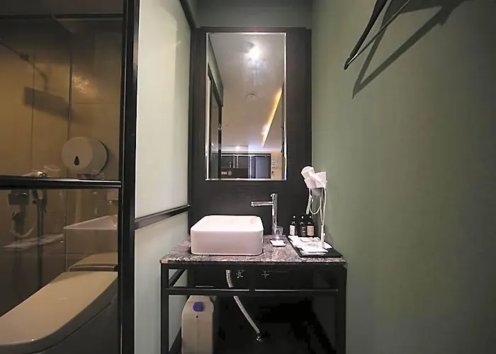 Beomil Brown Dot Hotel