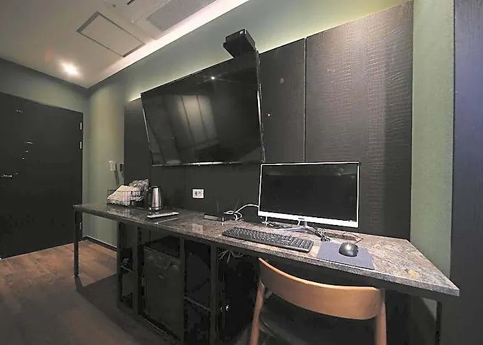 Beomil Brown Dot Hotel Pusan