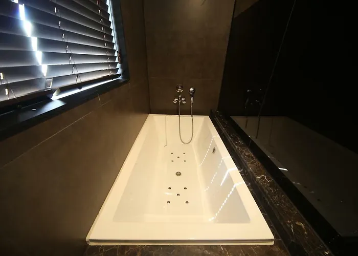 Beomil Brown Dot Hotel Busan