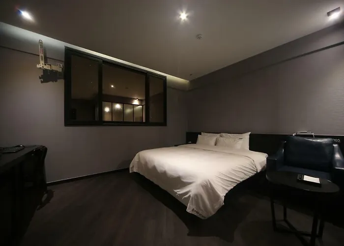 Beomil Brown Dot Hotel Busan