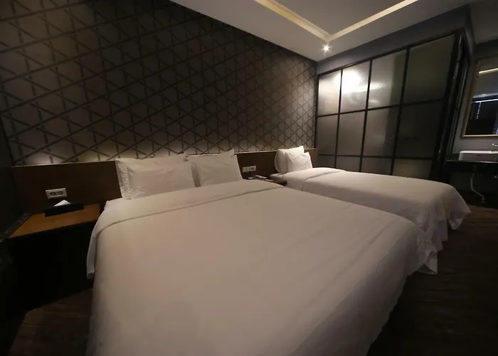 Beomil Brown Dot 2* Pusan