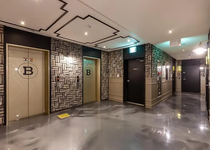 Beomil Brown Dot Hotel 2*